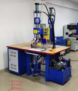 Mesin Pencetakan 3D PVC 8KW dengan Frekuensi Tinggi
