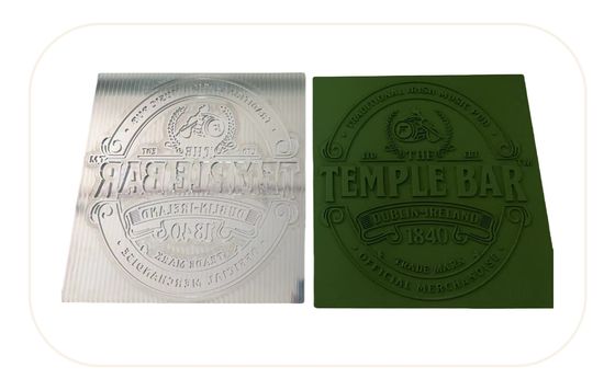 Harga yang bagus Custom Silikon Karet Cetakan Cetak Tinta Untuk Label Pakaian on line